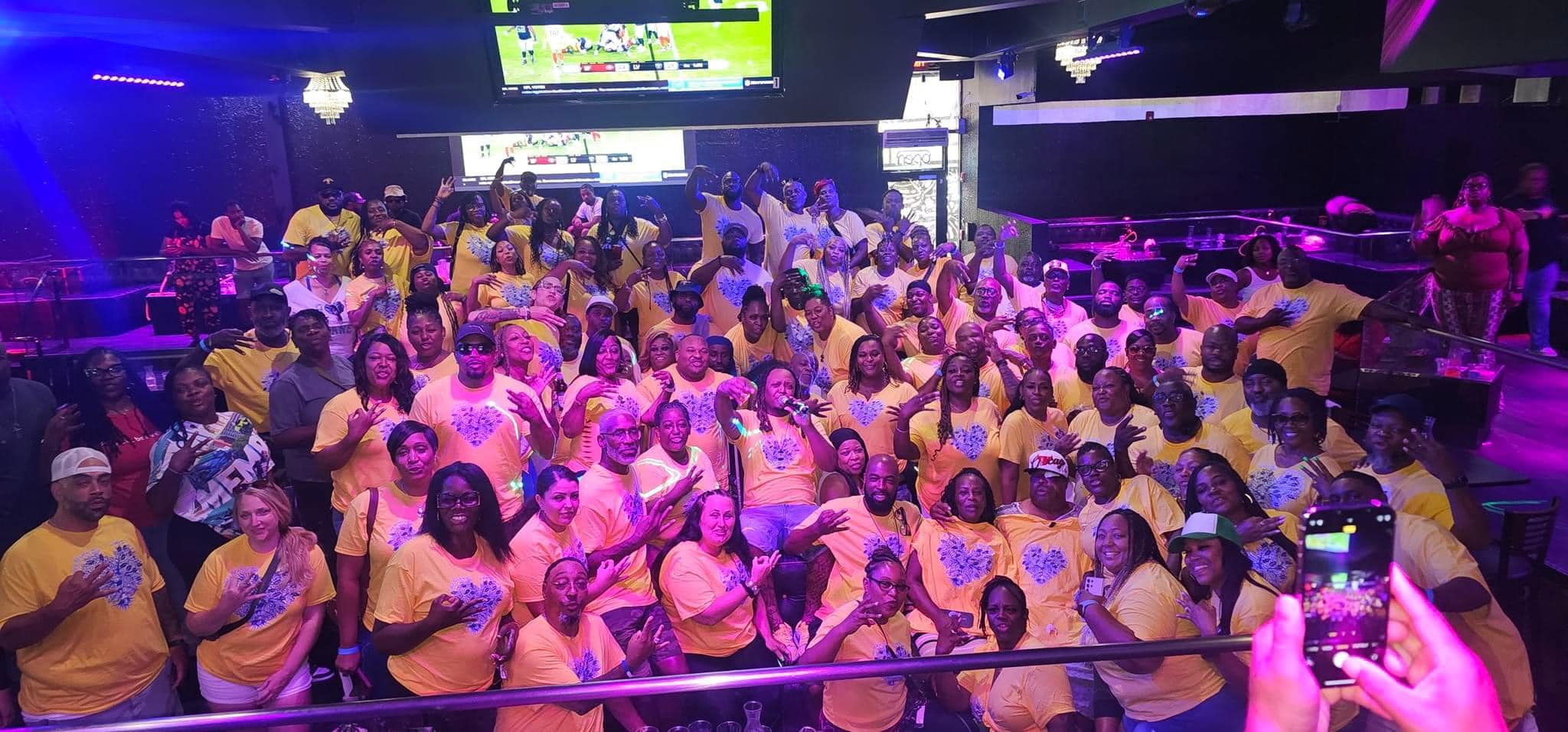 RollinOn3 club celebration indoor gathering