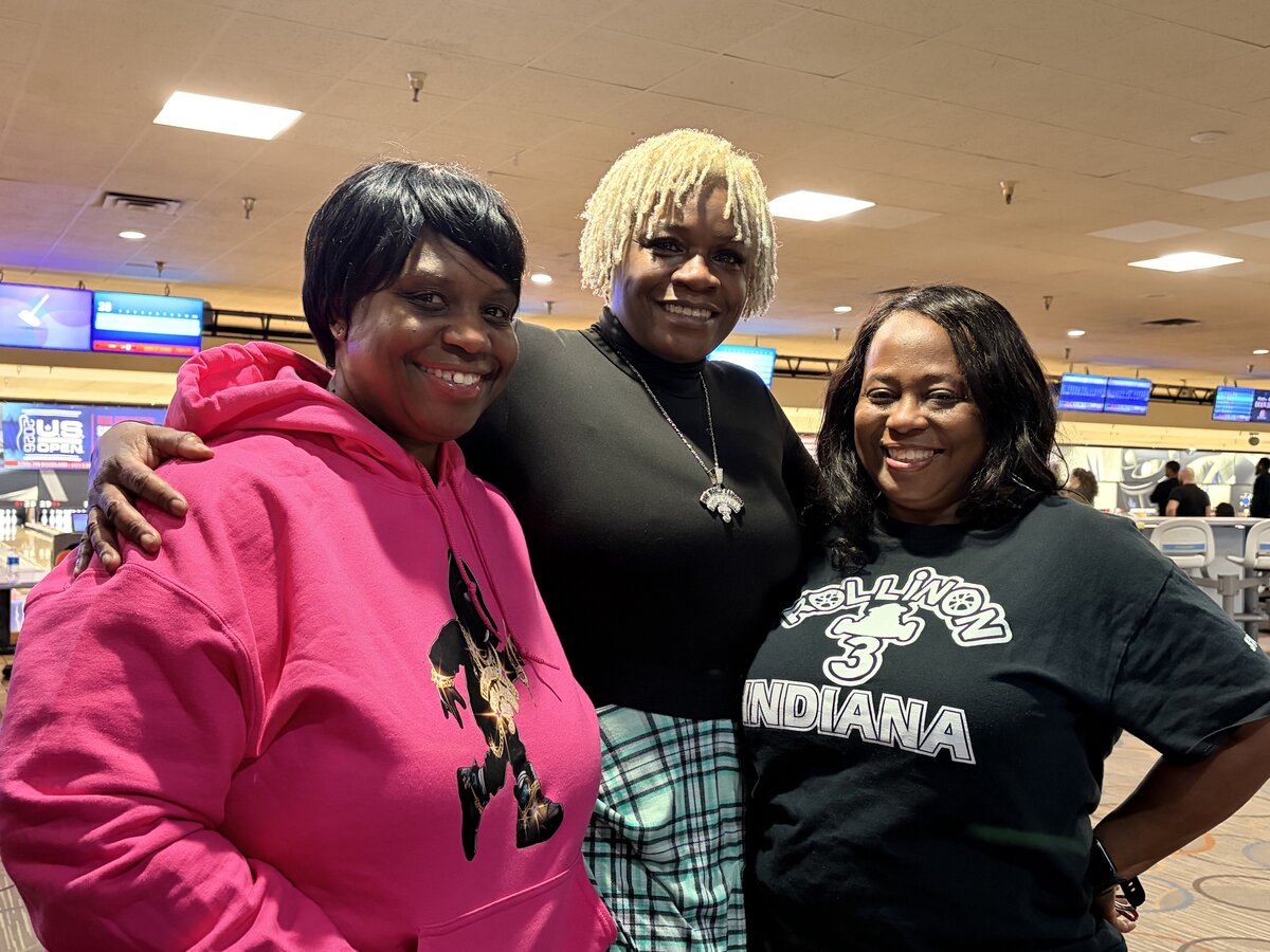 Bowling Sisters
